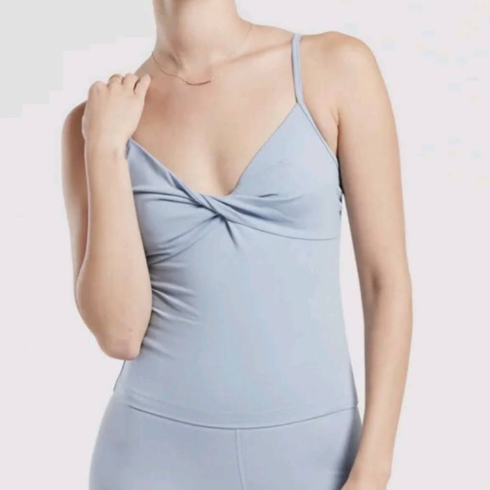 NWT Athleta Powervita Twist Cami in Blue!